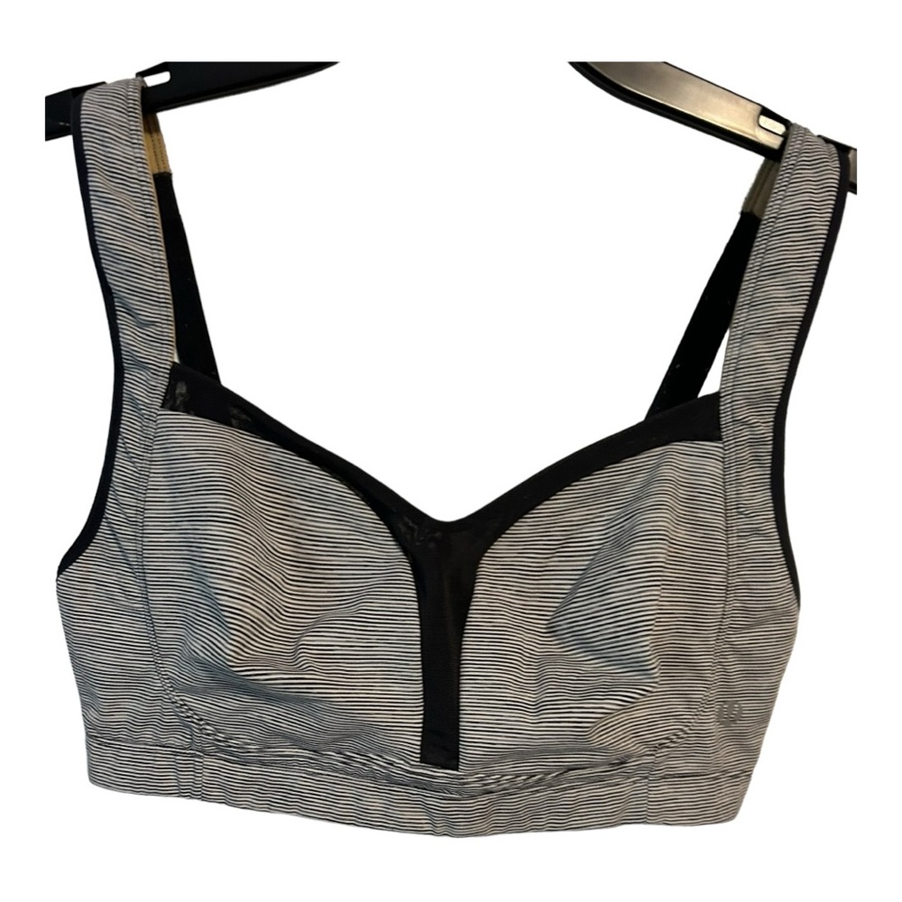 Lululemon Ta Ta Tamer 11 Bra